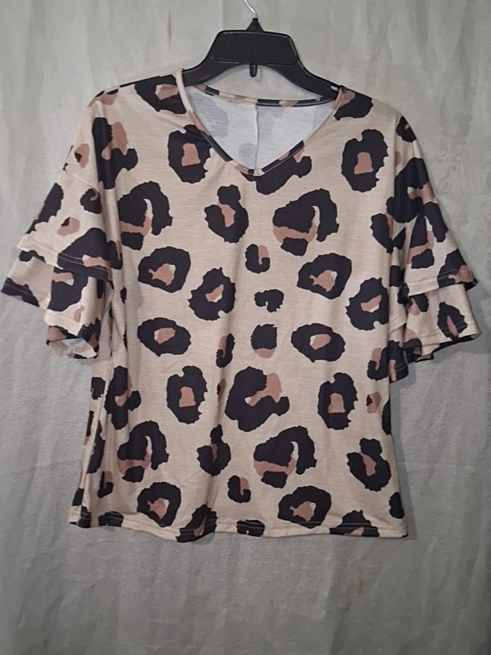 Boutique 9 Beige Leopard Print V-Neck Ruffle Sleeve Top